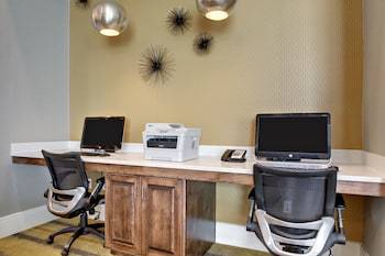 Holiday Inn Express Hotel & Suites Albany