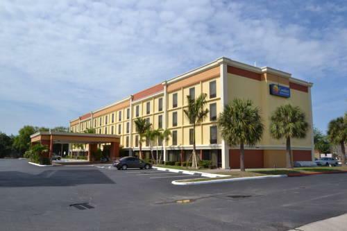 Hotel Comfort Inn & Suites