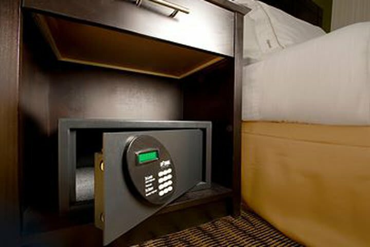 Hotel Holiday Inn Express Waldorf