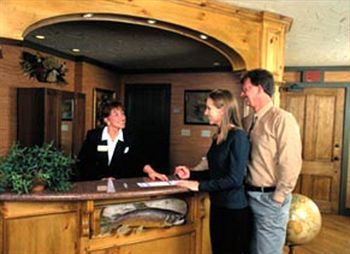 Outback Roadhouse Motel & Suites