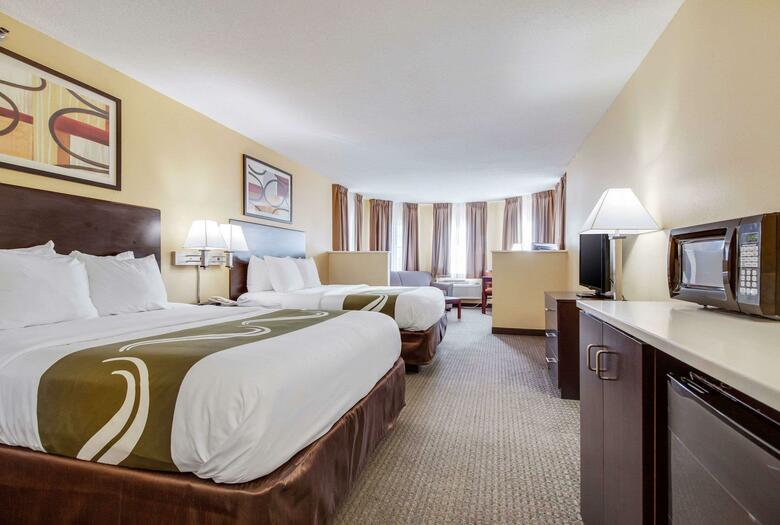 Hotel Quality Inn & Suites