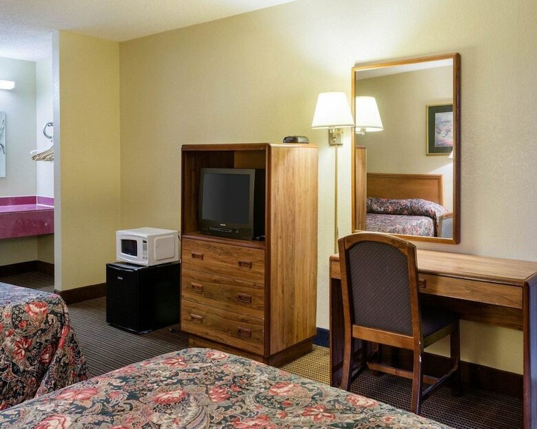 Hotel Rodeway Inn Greenwood