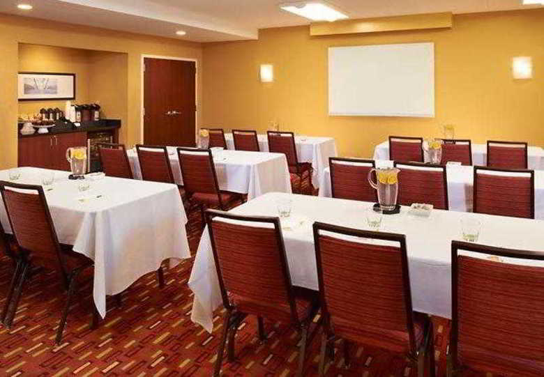 Hotel Courtyard By Marriott Detroit Livonia