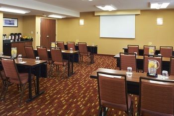 Hotel Courtyard By Marriott Detroit Livonia