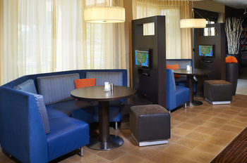 Hotel Courtyard By Marriott Detroit Livonia