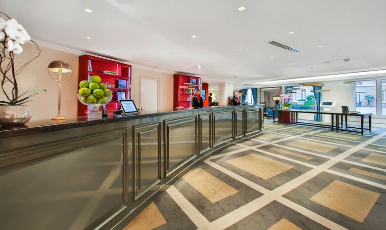 Hotel Le Claridge Champs-elysees Fraser Suites
