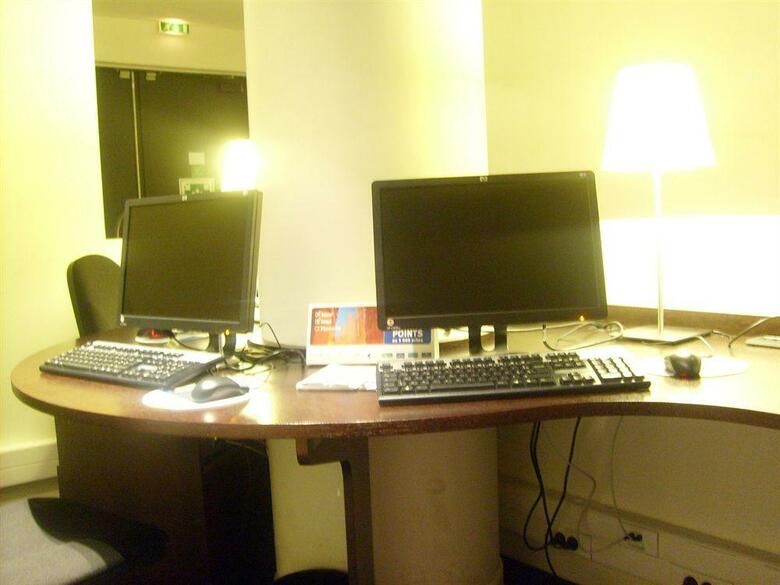 Hotel Holiday Inn Paris-porte De Clichy