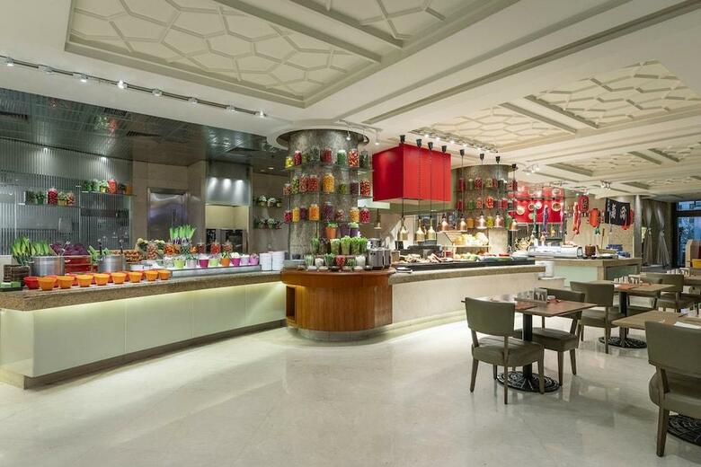 Shangri-la China World Hotel