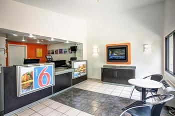 Motel 6 Fayetteville Nc