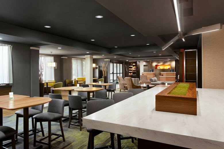 Hotel Courtyard By Marriott Tulsa Central