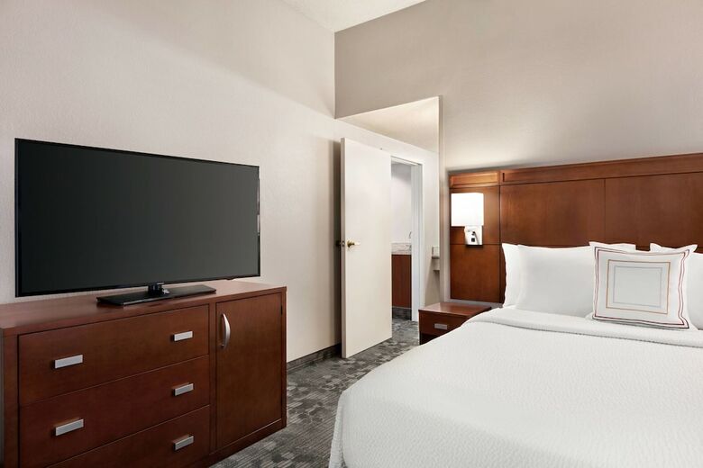 Hotel Courtyard By Marriott Tulsa Central