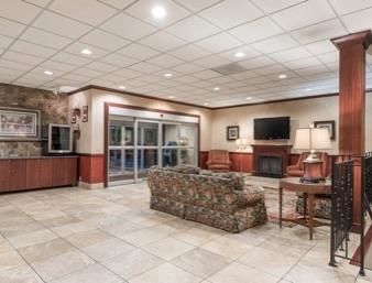Ramada State College Hotel And Conference Center