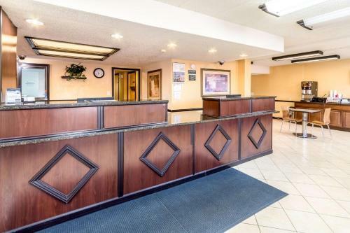 Motel 6 Grove City