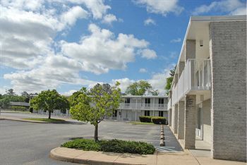 Motel Knights Inn Williamsburg Busch Gardens Area