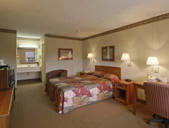 Hotel Manor Inn College Station