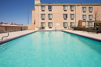 Holiday Inn Express Hotel & Suites Brownwood