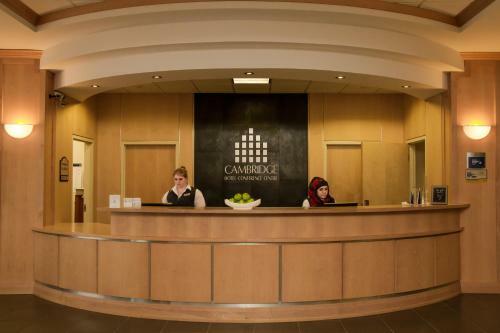 Cambridge Hotel And Conference Centre