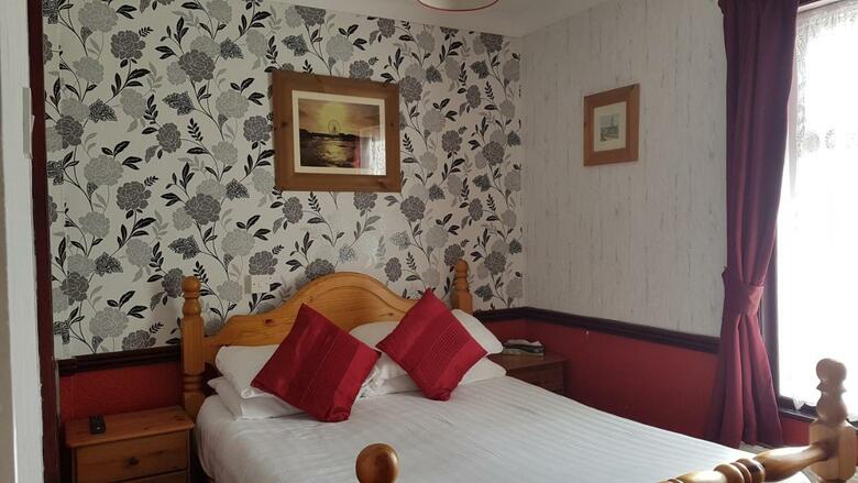 Valdene Hotel