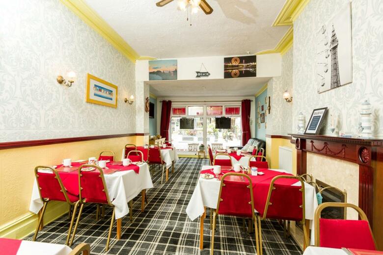Valdene Hotel