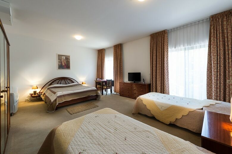 Hotel H�tel Marso