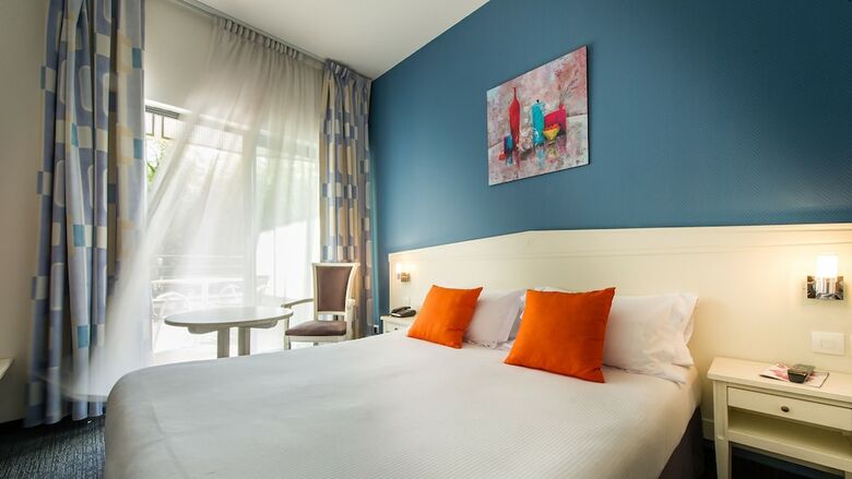 Hotel H�tel Marso