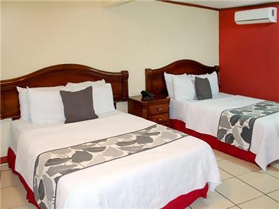 Hotel Berlor Airport Inn