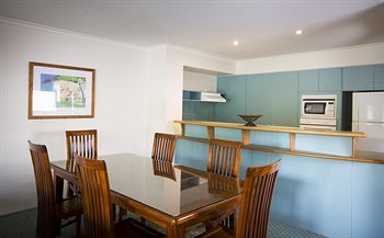 Hotel Breakfree Diamond Beach