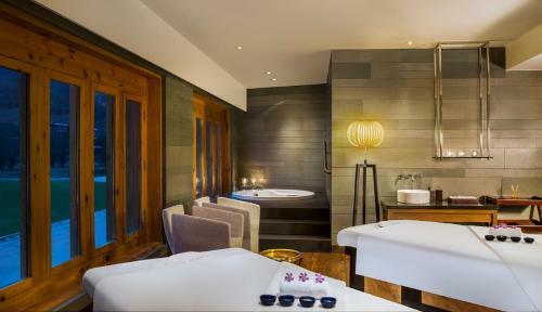 Hotel Le Meridien Paro Riverfront