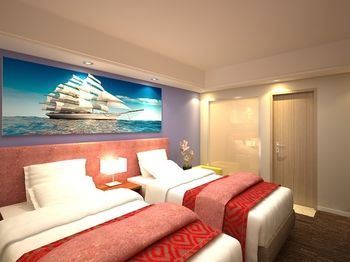 Travellers Hotel Phinisi
