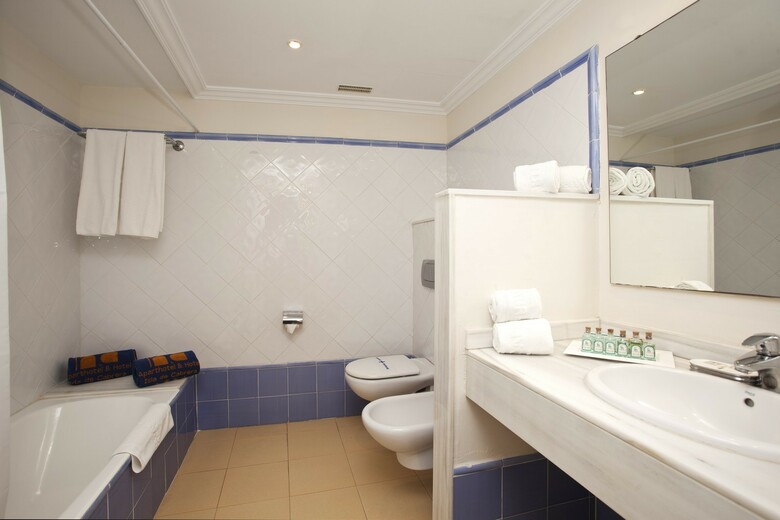 Aparthotel Isla De Cabrera