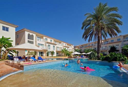 Aparthotel Isla De Cabrera
