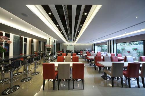 Hostal Golden Stone Hotels- Yi Du Branch