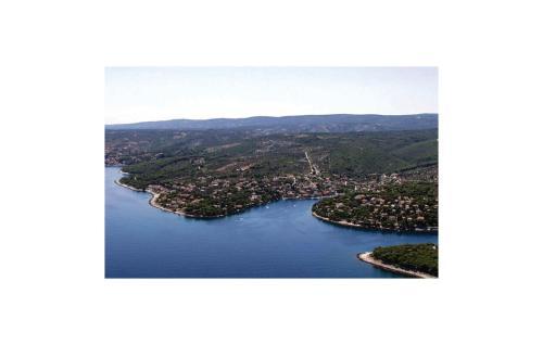 Holiday Apartment Splitska 02