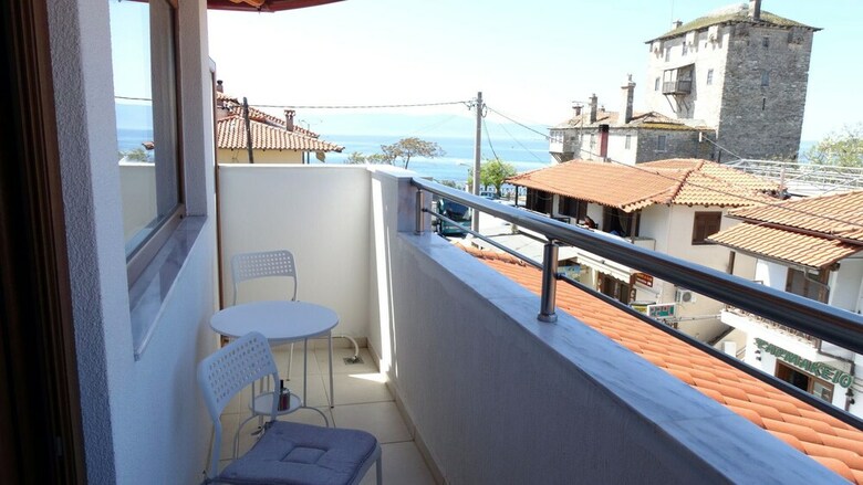 Hostal Athos Guest House-pansion