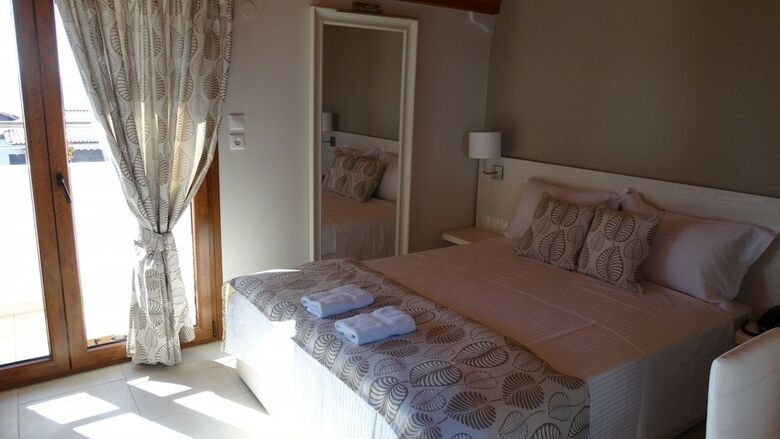 Hostal Athos Guest House-pansion