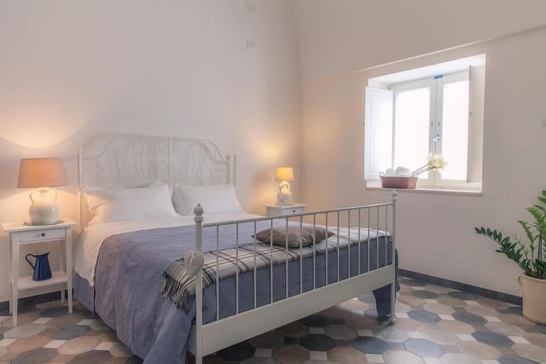 Hostal Marinella Suite Home