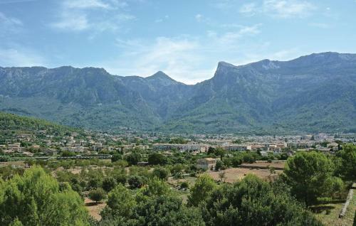 Holiday Home Soller With A Fireplace 09