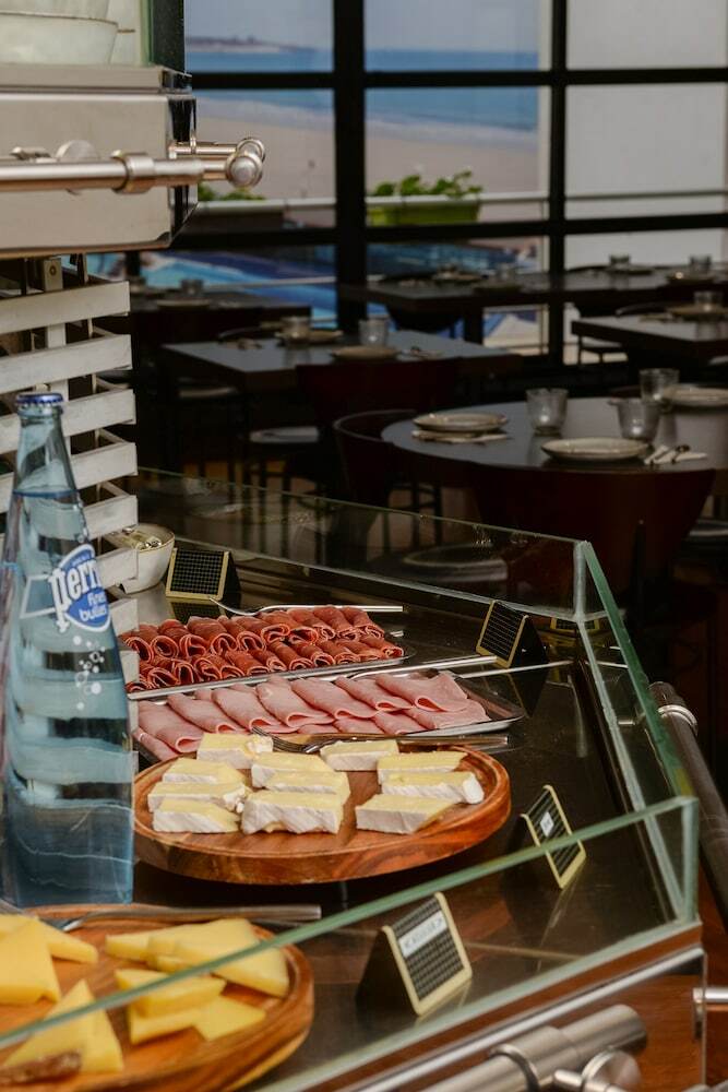 Hotel Kyriad Les Sables D'olonne - Plage - Centre Des Congr�s