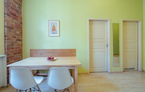 Apple Paradise Apartments