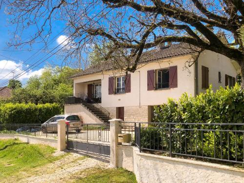 Holiday Home Saint Sulpice