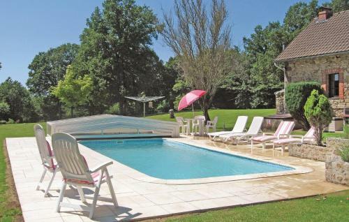 Holiday Home Neuvic 03