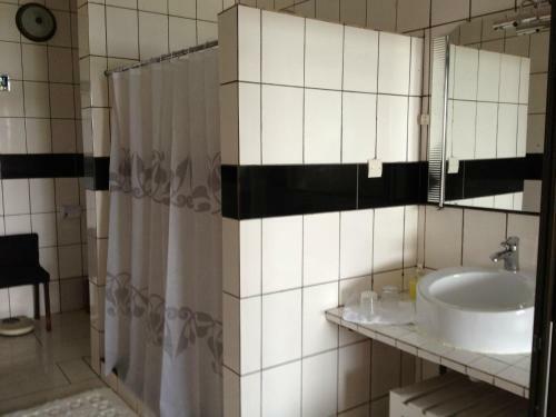 Hostal La Villa Des F�es