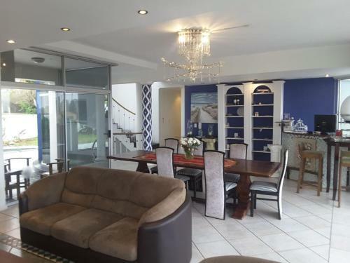 Hostal Bread & Barrel Palazzo Blouberg