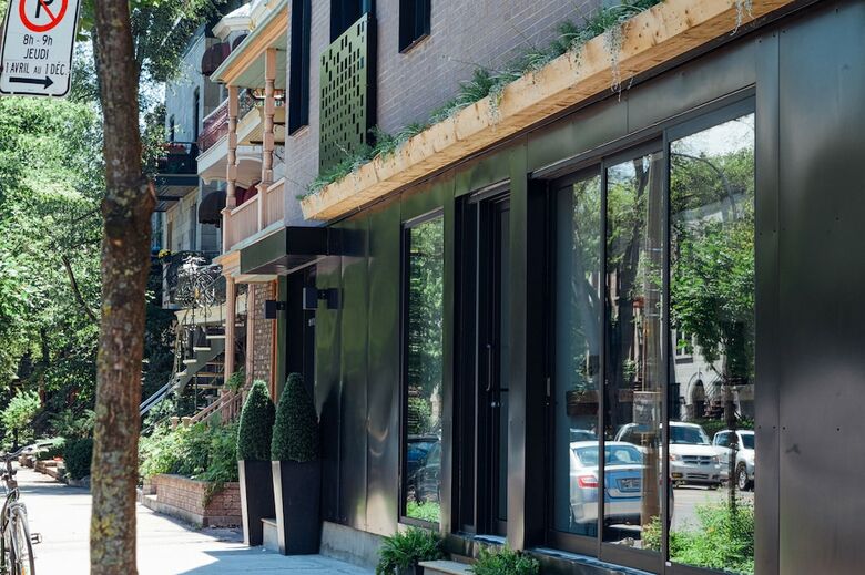 Leqube Apartments
