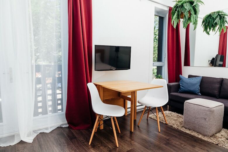 Leqube Apartments