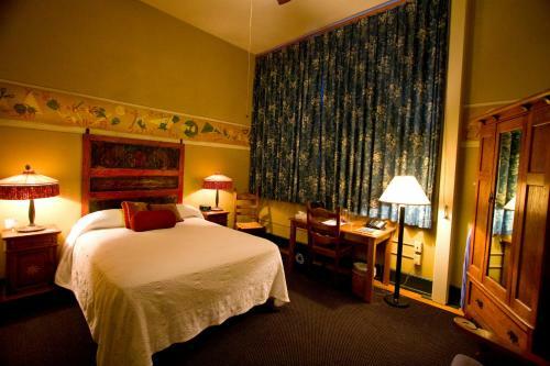 Hotel Mcmenamins Kennedy School