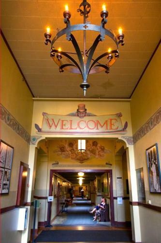 Hotel Mcmenamins Kennedy School