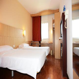 Hotel Ibis Lian Yang
