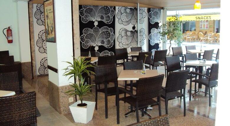 Sur Beach Hotel