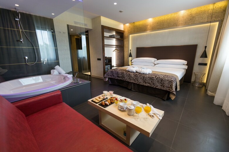 Felix Hotel